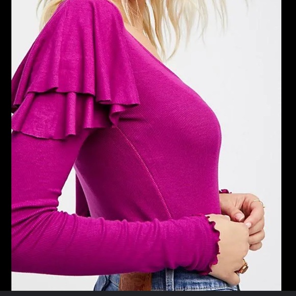 Free People Top! 420 - Picture 2 of 7